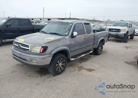 2000 Toyota Tundra Sr5 V8 z USA, uszkodzony, nr VIN 5TBBT4417YS079730